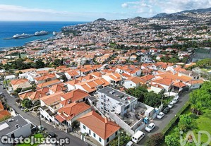 Apartamento T2 em Funchal (Santa Maria Maior) de 130,00 m²
