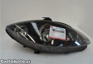 FAROL DIANTEIRO DIREITO Seat altea 5p1 032004 89309820