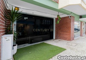 Loja com 86 m2 situada na cidade da Marinha Grande
