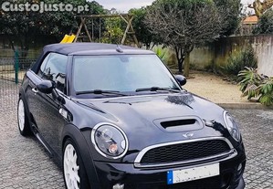 MINI John Cooper Works Cabrio - 11