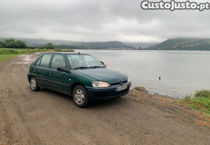 Peugeot 106 green - 01
