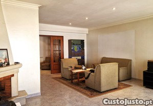 Apartamento T3 com garagem em Leiria