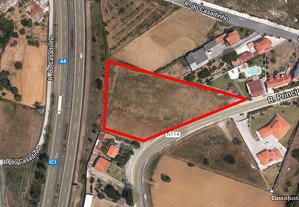 Terreno para construção T4 em Leiria de 5270,00 m²