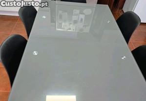 Mesa de Jantar Extensvel com 6 Cadeiras