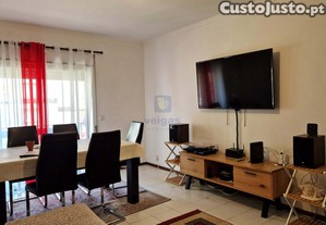 Apartamento T3 com garagem e elevador no Planalto, Leiria
