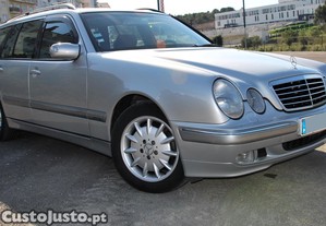 Mercedes-Benz E 220 Elegance - 02