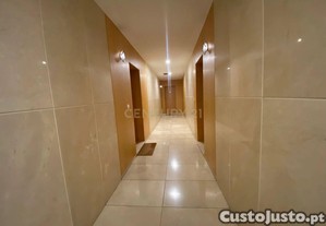 T1+1 para em Condomnio de Luxo, no Centro de Gaia
