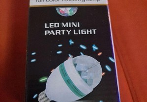 Para Festas, Lâmpada LED Giratória Colorida (8x8x15cm)