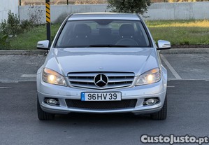 Mercedes-Benz C 220 Mercedes-Benz C 220 CDI Avantgarde - 09