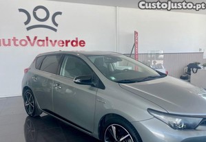 Toyota Auris 1.8 hsd exclusive hbrid - 17
