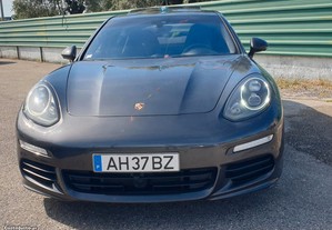 Porsche Panamera S E-Hybrid