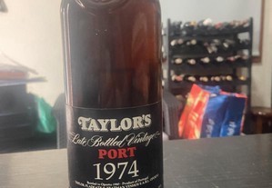 Porto Taylors LBV de 1971 engarrafado em 1980 com alguma perda