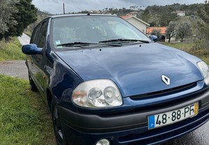 Renault Clio 1.9 DTi