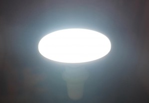 Lâmpada Circular tipo Ovni Dourado LED 30W Branco Frio E27 Nova