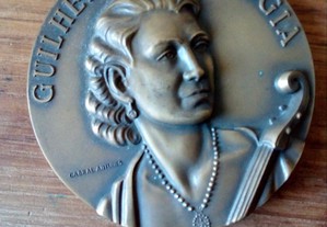 Medalha Guilhermina Suggia de Cabral Antunes