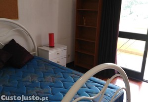 Quarto a rapariga