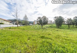 Terreno Urbanizável Em Moure, Barcelos.