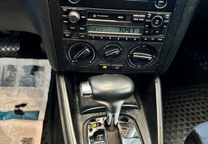 VW Golf Automático
