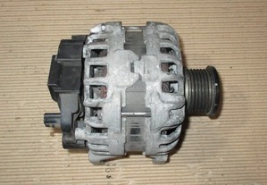 Alternador para motor Renault 0.9 TCE H4BA400 (2014) 231006007R F000BL04C4