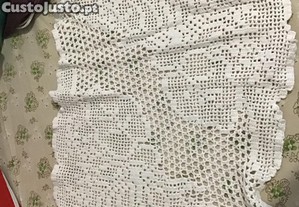 napron de renda oval pequeno