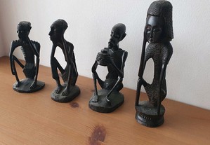 Estatuetas em Pau Preto