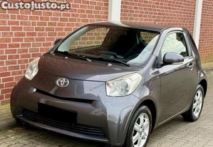 Toyota iQ 1.0 Vvti - 10