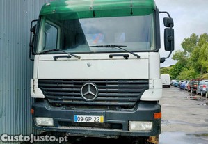 Mercedes Actros com grua PM36