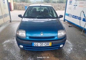 Renault Clio Spor