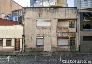 Moradia Para Reabilitar No Porto, Paranhos