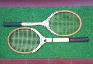 Raquete ténis antiga em madeira Dunlop / Dunlop.