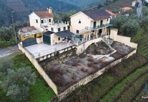 Casa de aldeia T3 em Vila Real de 208,00 m²