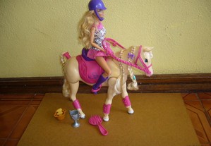 Barbie e cavalo
