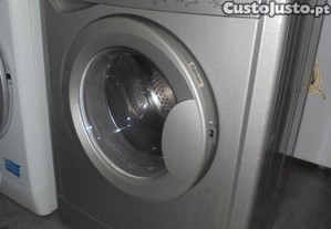 Maquina lava e seca - INDESIT 8 kg. / Com garantia / timo estado