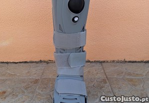 Bota Walker tamanho S (35 ao 40).