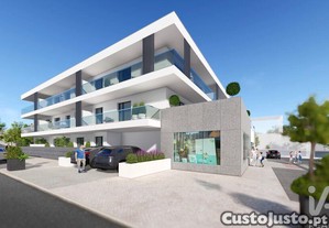 Loja / Estabelecimento Comercial T3 em Ferrel de 114,00 m�