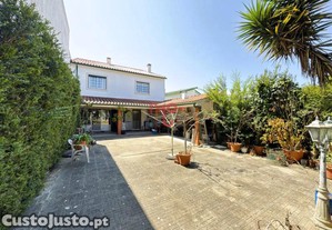 Moradia T5 Em Gaeiras,bidos, Leiria, bidos