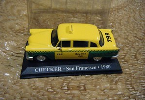 Txis do Mundo, 4 modelos escala 1/43