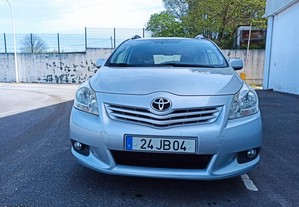 Toyota Verso D-4D 7 Lugares