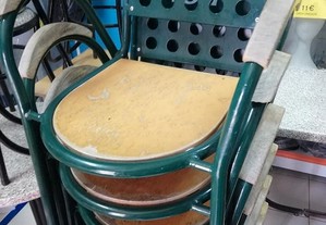 Mesas de café varias cadeiras restaurante a imitar granito como novas