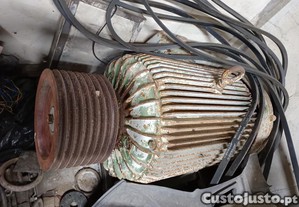 Motor elctrico trifsico 200kw