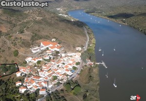 Terreno urbano em aldeia
