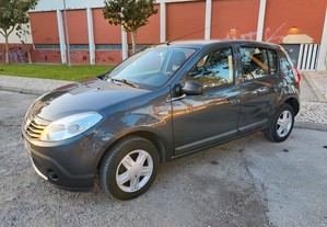Dacia Sandero 1.2 16v 75cv