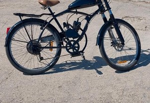 Bicicleta com motor Bina