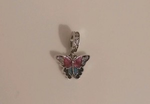 Peça de prata borboleta colorida