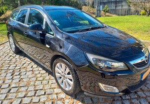 Opel Astra SW Sport 1.7 CDTI Motor Isuzu de particular