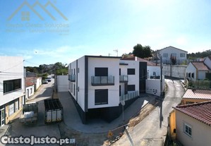 Apartamento T2 à venda em S.P., Santiago, S.M. Castelo e S.Miguel, Matacães, €395.000
