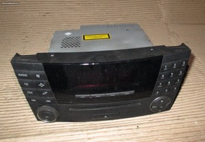 Rádio para Mercedes classe E w211 (2006) A2118705089 MF2321 Q1