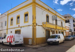 Edifícios Para Investimento No Centro De Olhão