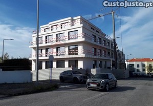 Apartamento T2 Novo 3 Andar Na Lourinh