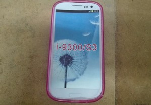 Capa em Silicone Samsung Galaxy S III (i9300) Rosa